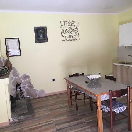 Semesterbostad La Terrazza Sui Maraschi 5 *